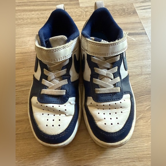 Kids Nike Navy and White Sneakers Size 12C - Picture 3 of 7